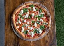 Andy's Pizza: Burrata Margherita