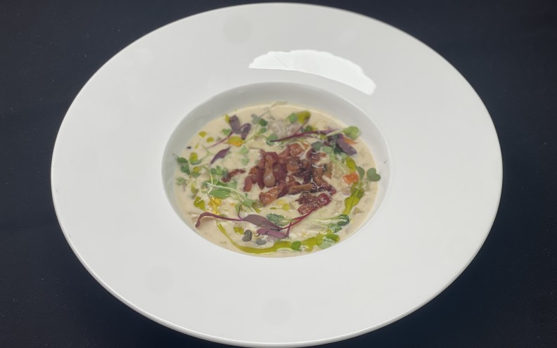 Roof Terrace Restaurant: JFK Chowder
