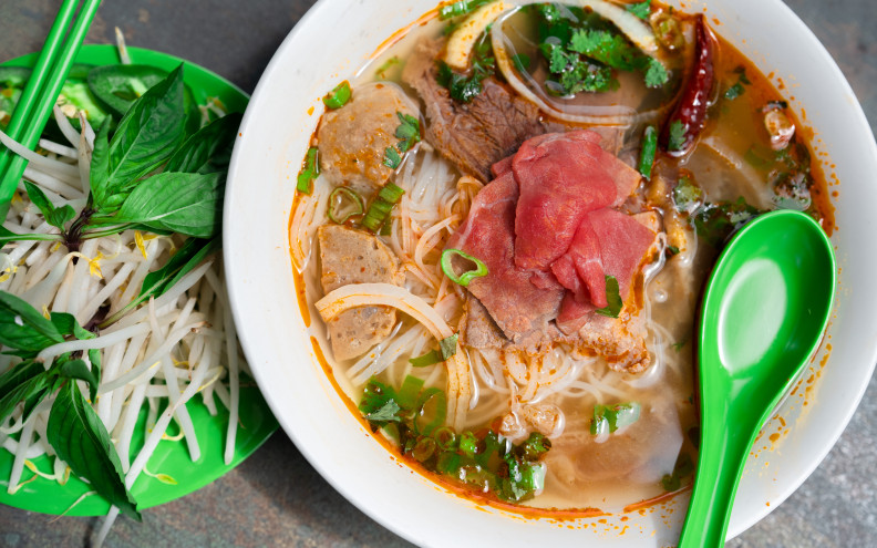 PHO VIET — Lemongrass spicy pho